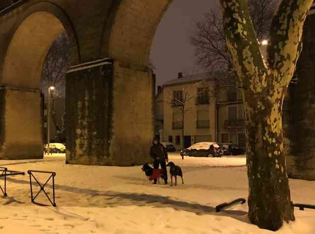 Nikki with Celeste and Jennie, in a very snowy Montpellier (after a diversion!) on their way from Barcelona to Poole in Dorset, UK.